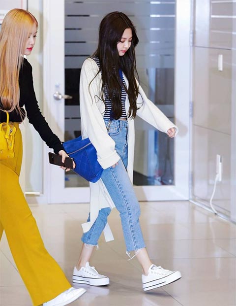 블랙핑크 제니 가디건 캐주얼 롱 니트 옐로 블랙핑크 제니 가디건